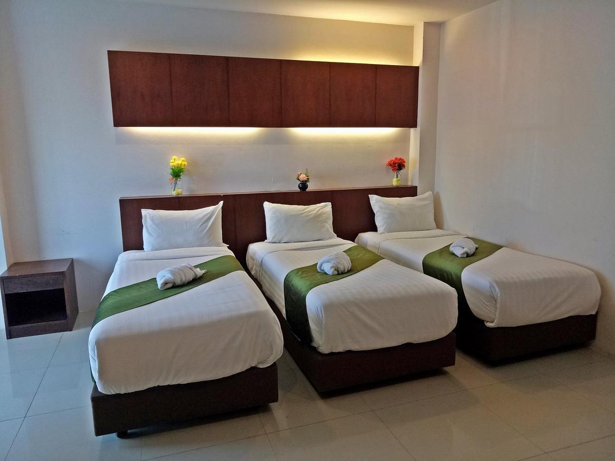 7 Sky Residency Hotel Patong Exterior photo